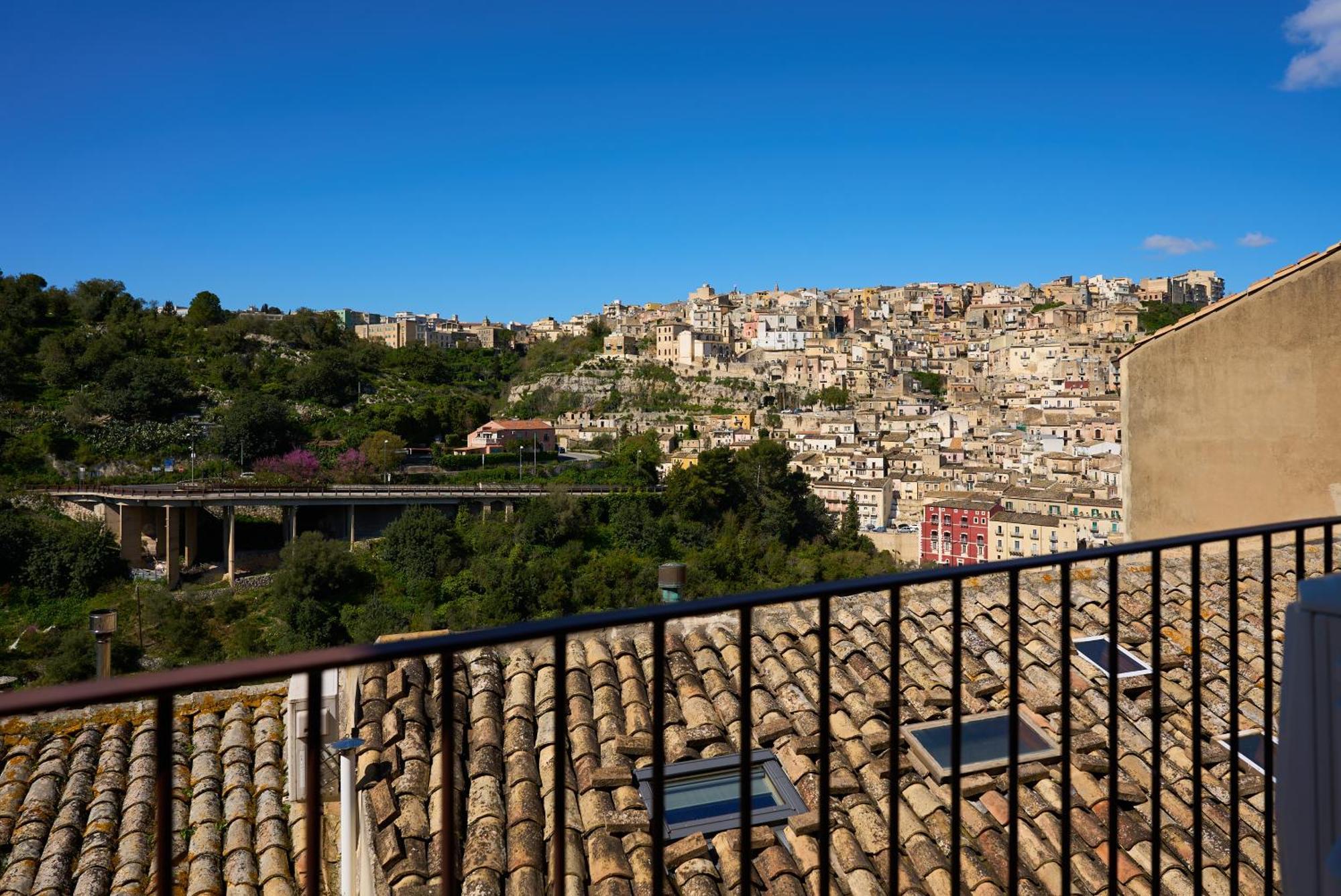 Bed and Breakfast La Terrazza sul Barocco Ragusa Esterno foto