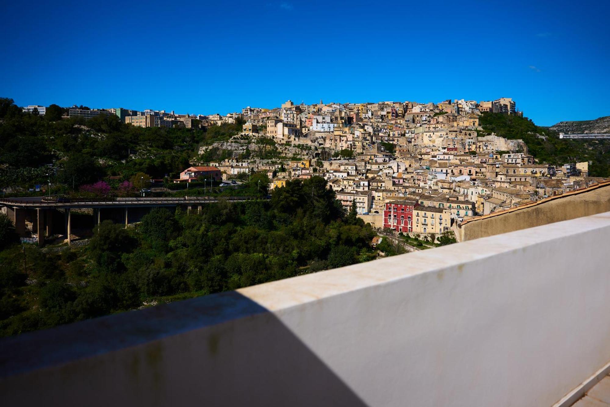 Bed and Breakfast La Terrazza sul Barocco Ragusa Esterno foto